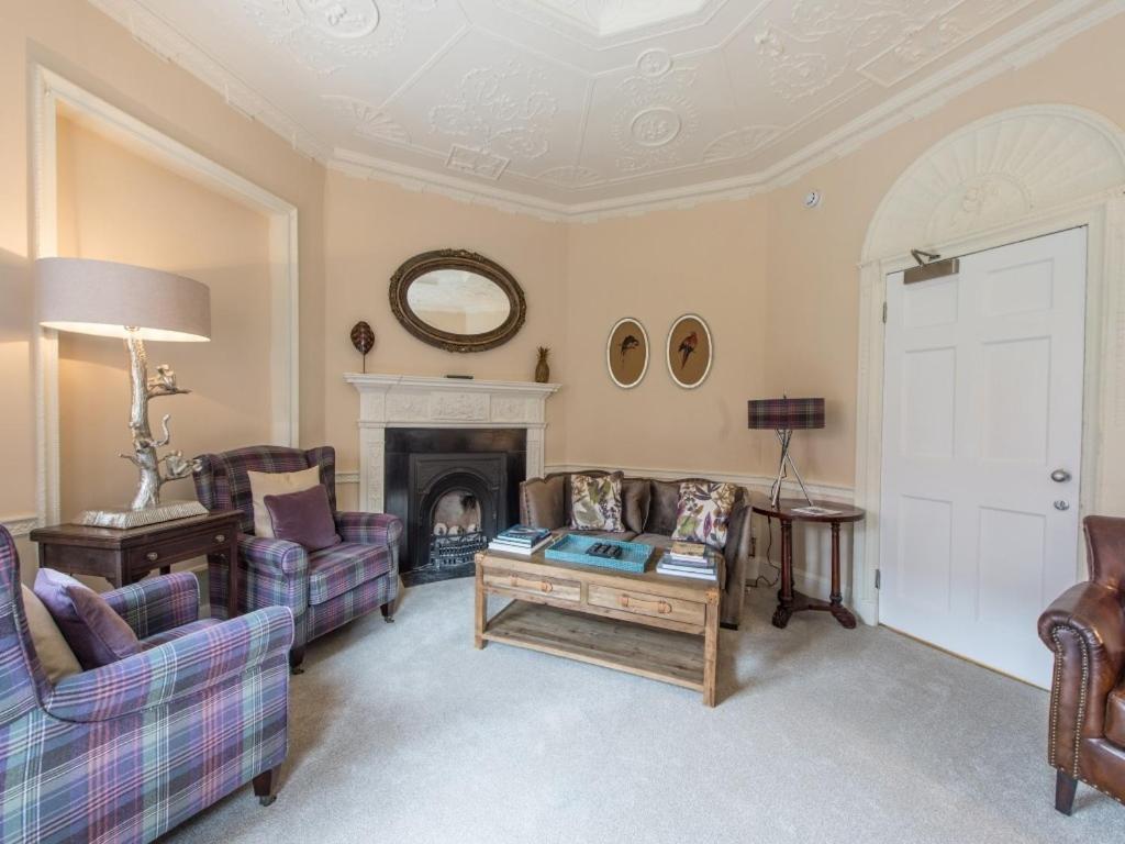 Darwin'S Townhouse Bed & Breakfast Shrewsbury Bagian luar foto The Drawing Room